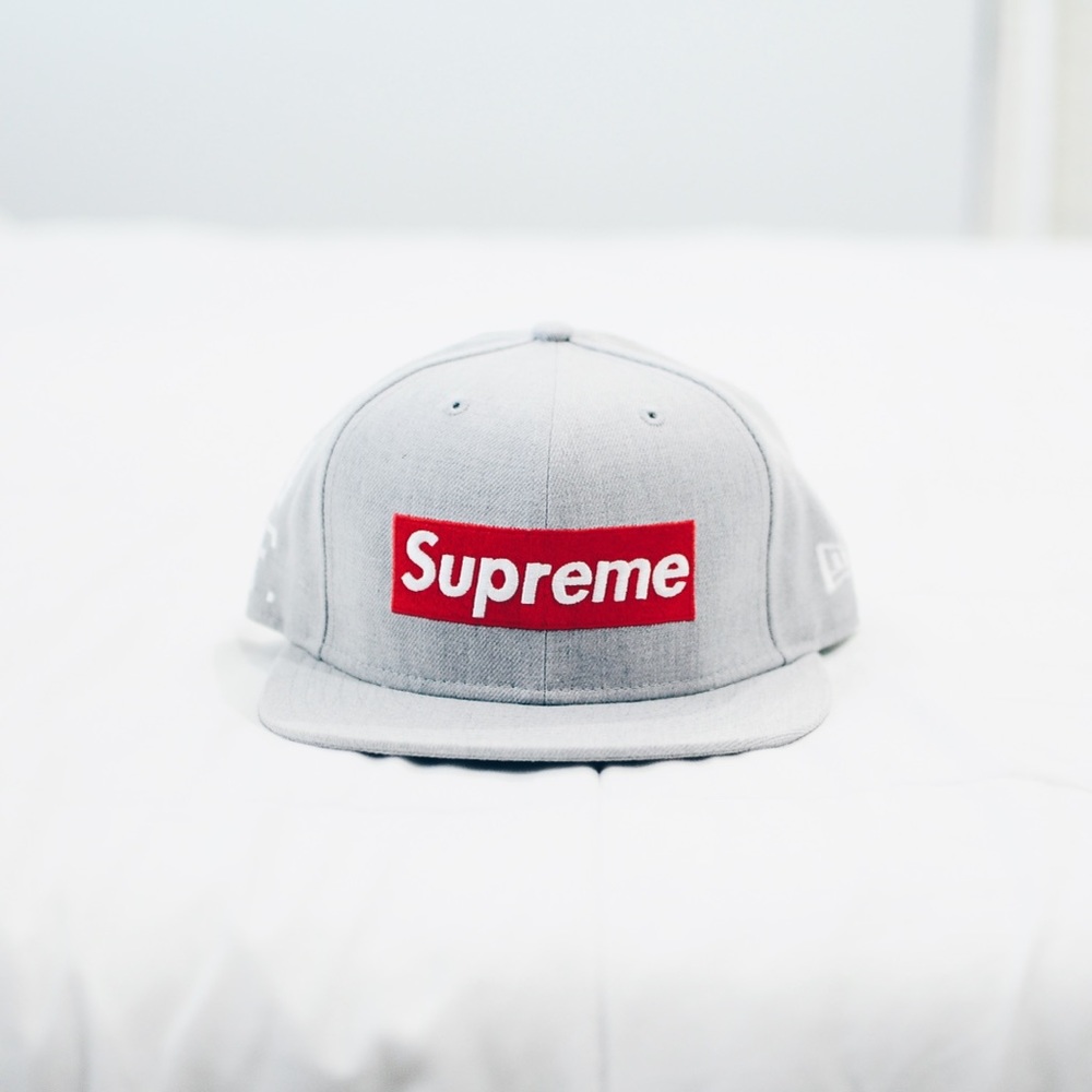 Supreme New Era Fitted 7 1/4